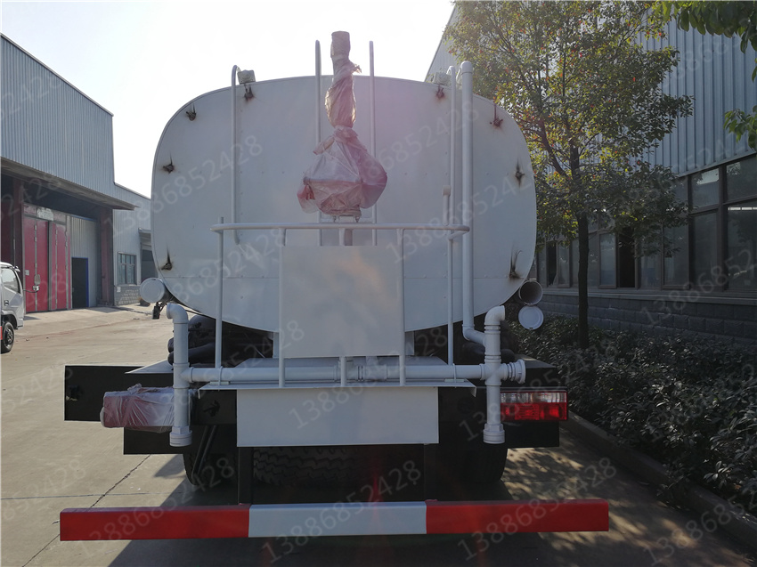 湖北盈通汽車藍牌3噸掃路車